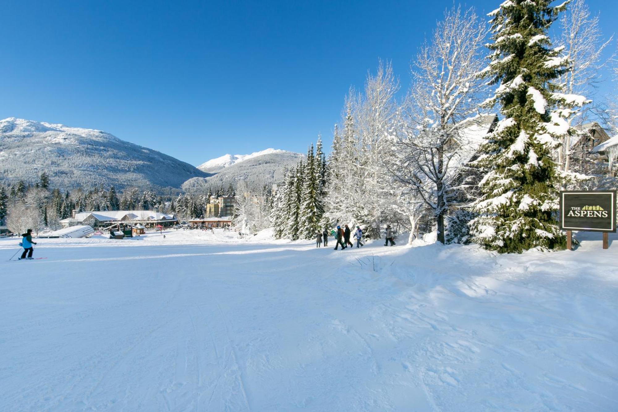 The Aspens By Whistler Premier Apartment Bagian luar foto