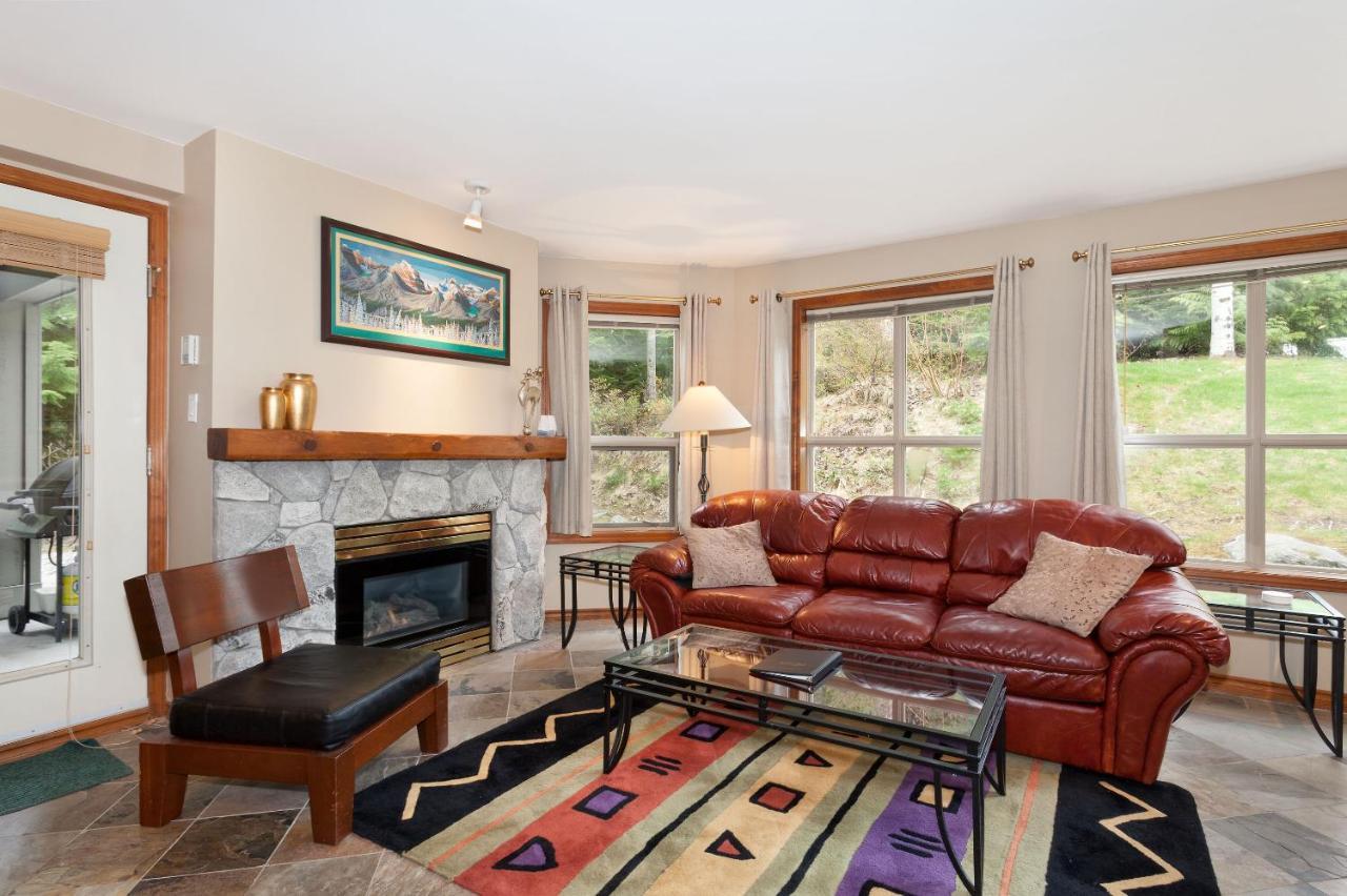 The Aspens By Whistler Premier Apartment Bagian luar foto