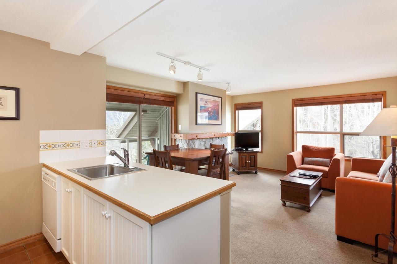 The Aspens By Whistler Premier Apartment Bagian luar foto